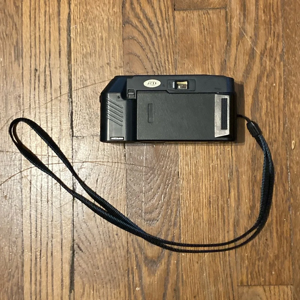 Ricoh FF-700 RARE 35mm Point and Shoot Film Camera No Battery